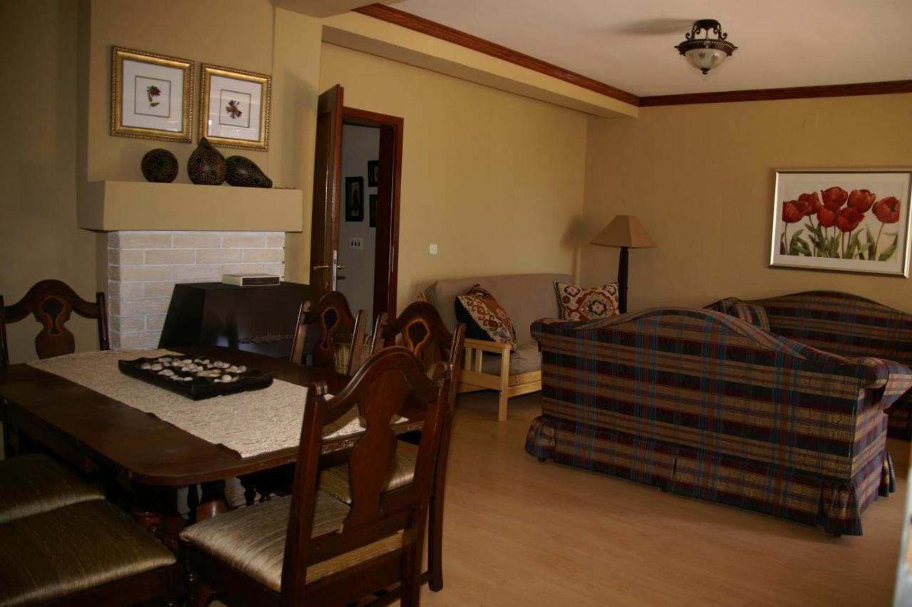 Tito'S Place Ohrid Bagian luar foto