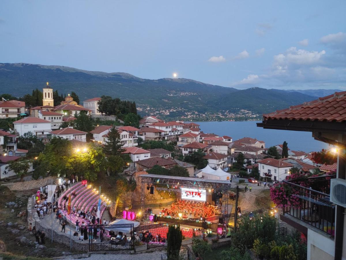 Tito'S Place Ohrid Bagian luar foto
