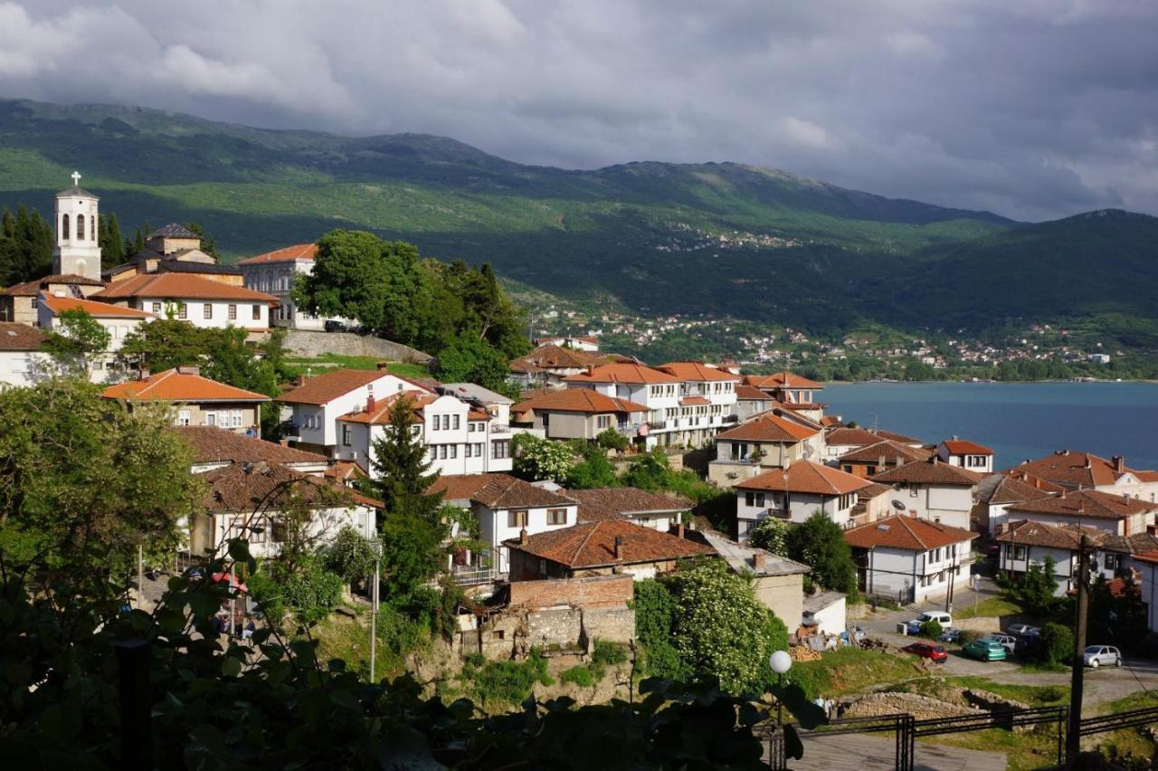 Tito'S Place Ohrid Bagian luar foto